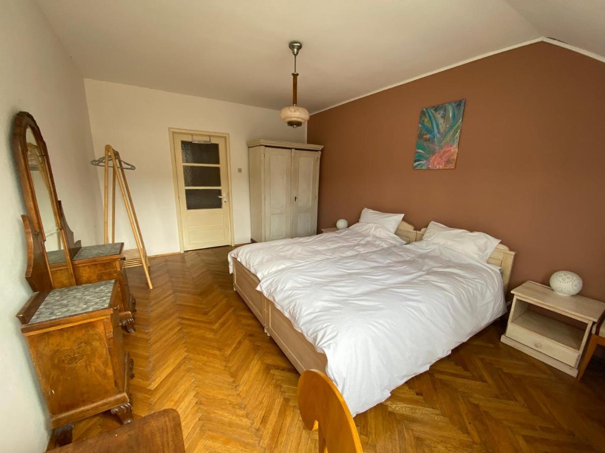 Rose'S Oldtown Apartment Μπρασόβ Εξωτερικό φωτογραφία