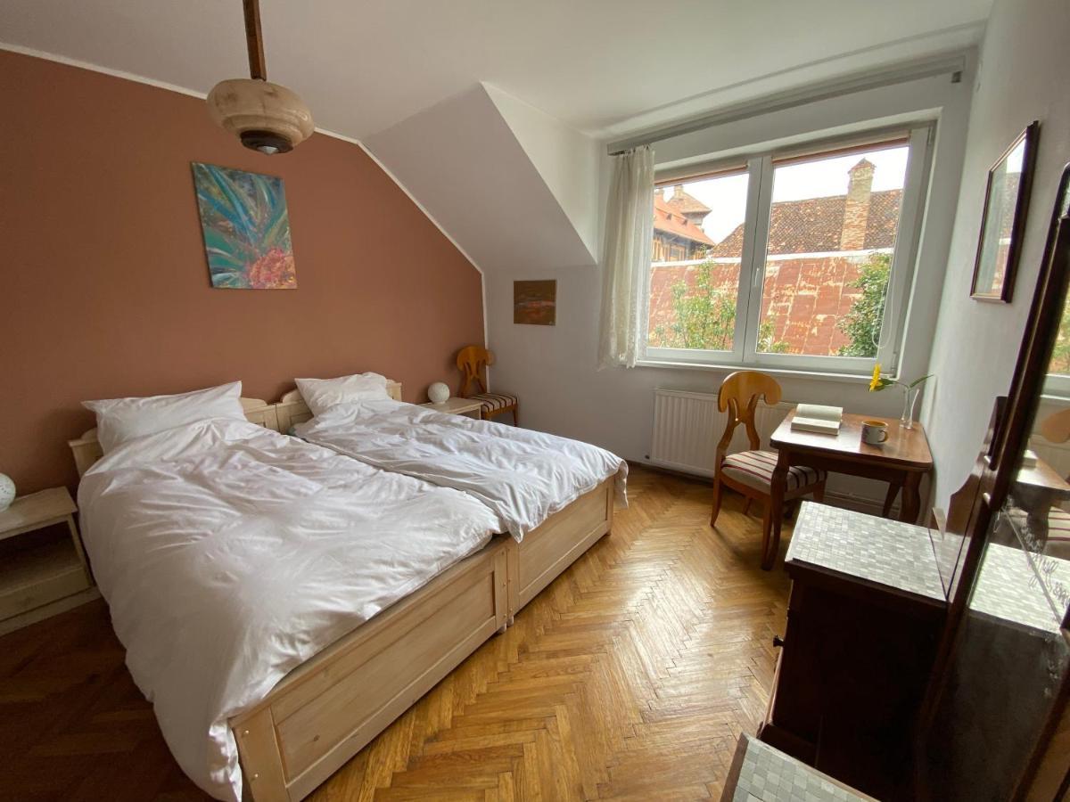 Rose'S Oldtown Apartment Μπρασόβ Εξωτερικό φωτογραφία