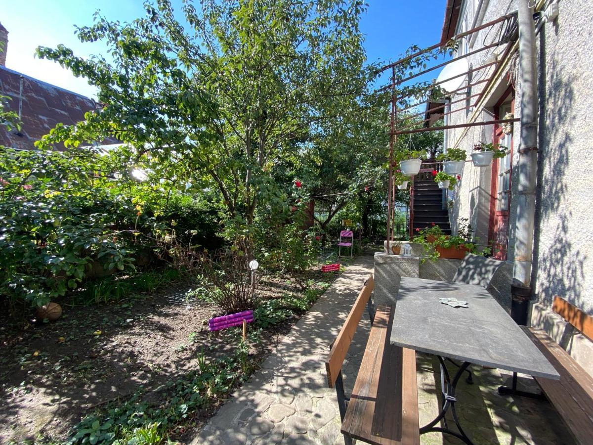 Rose'S Oldtown Apartment Μπρασόβ Εξωτερικό φωτογραφία