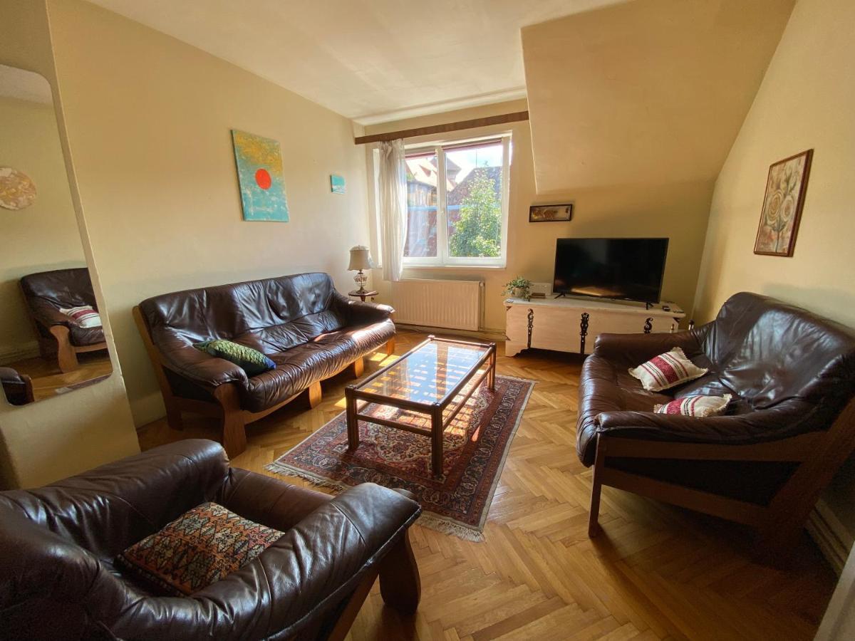 Rose'S Oldtown Apartment Μπρασόβ Εξωτερικό φωτογραφία