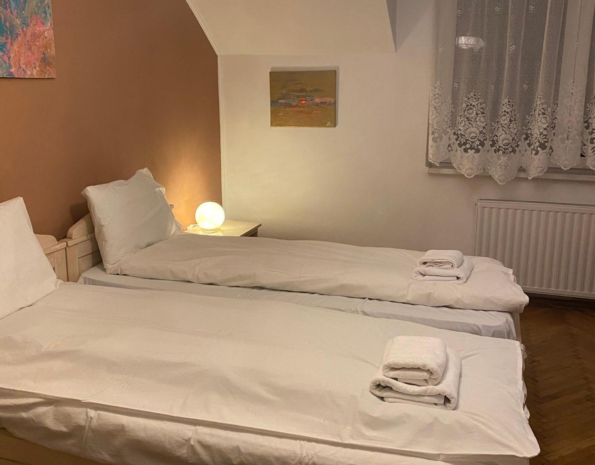 Rose'S Oldtown Apartment Μπρασόβ Εξωτερικό φωτογραφία
