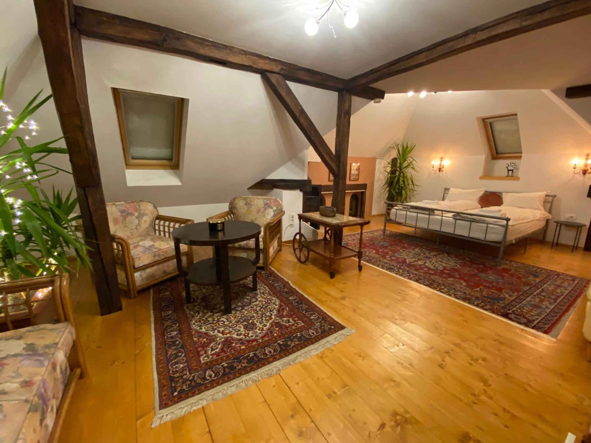 Rose'S Oldtown Apartment Μπρασόβ Εξωτερικό φωτογραφία